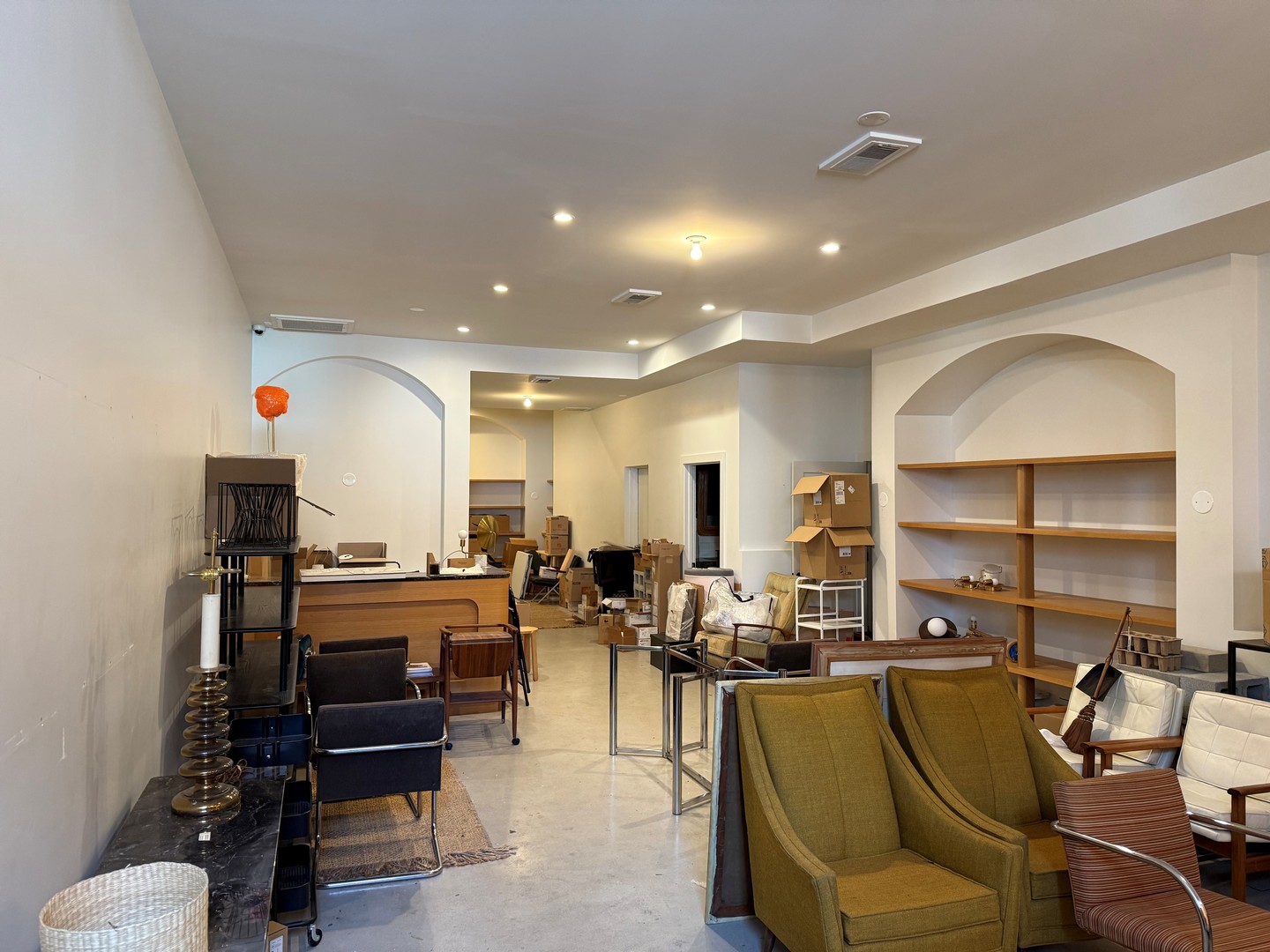 1857 W Chicago Avenue