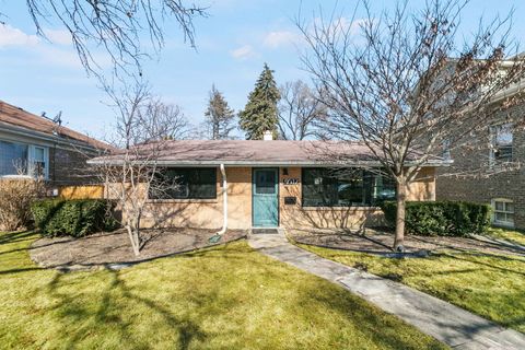 Photo of 9512 Jefferson Avenue, Brookfield, IL 60513 (MLS # 12582853)