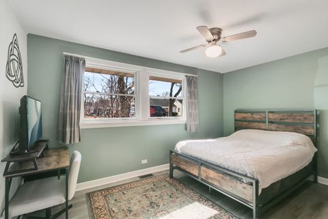 Tiny photo for 9512 Jefferson Avenue, Brookfield, IL 60513 (MLS # 12582853)