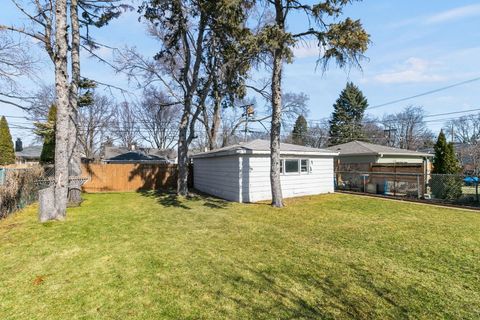 Tiny photo for 9512 Jefferson Avenue, Brookfield, IL 60513 (MLS # 12582853)