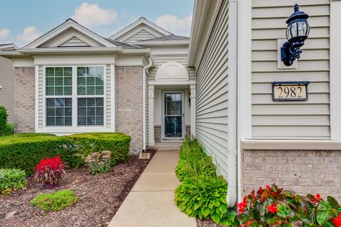 Tiny photo for 2982 Ravinia Circle, Mundelein, IL 60060 (MLS # 12418126)