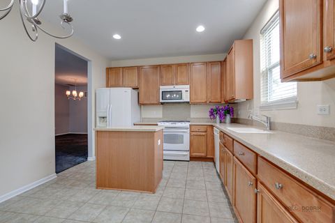 Tiny photo for 2982 Ravinia Circle, Mundelein, IL 60060 (MLS # 12418126)