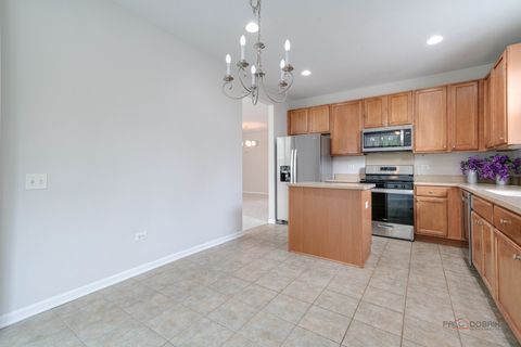 Tiny photo for 2982 Ravinia Circle, Mundelein, IL 60060 (MLS # 12418126)