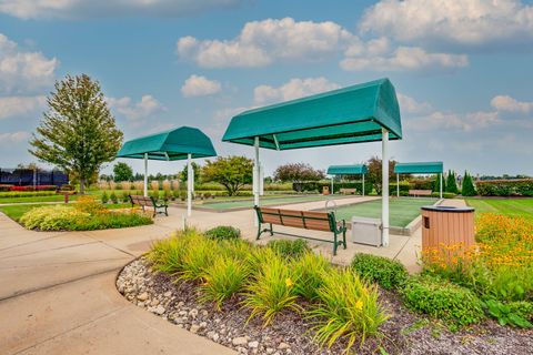 Tiny photo for 2982 Ravinia Circle, Mundelein, IL 60060 (MLS # 12418126)