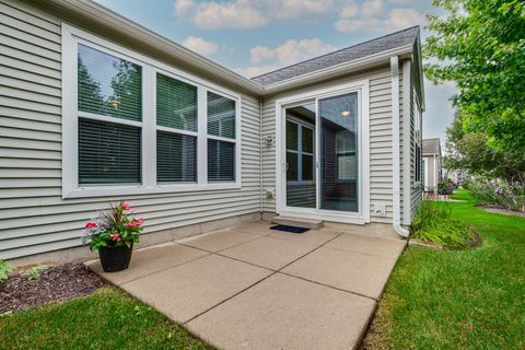 Tiny photo for 2982 Ravinia Circle, Mundelein, IL 60060 (MLS # 12418126)