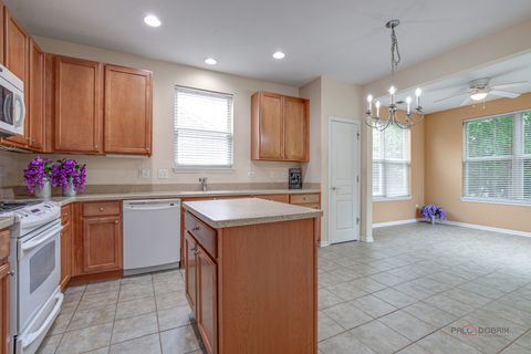 Tiny photo for 2982 Ravinia Circle, Mundelein, IL 60060 (MLS # 12418126)