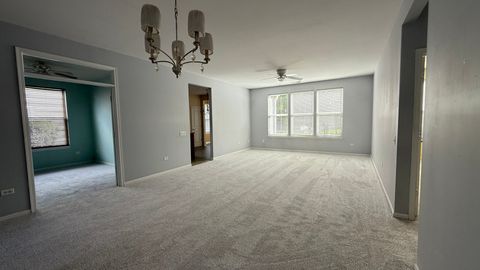 Tiny photo for 2982 Ravinia Circle, Mundelein, IL 60060 (MLS # 12418126)