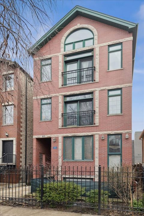 1031 N MOZART Street 2 Chicago IL 60622