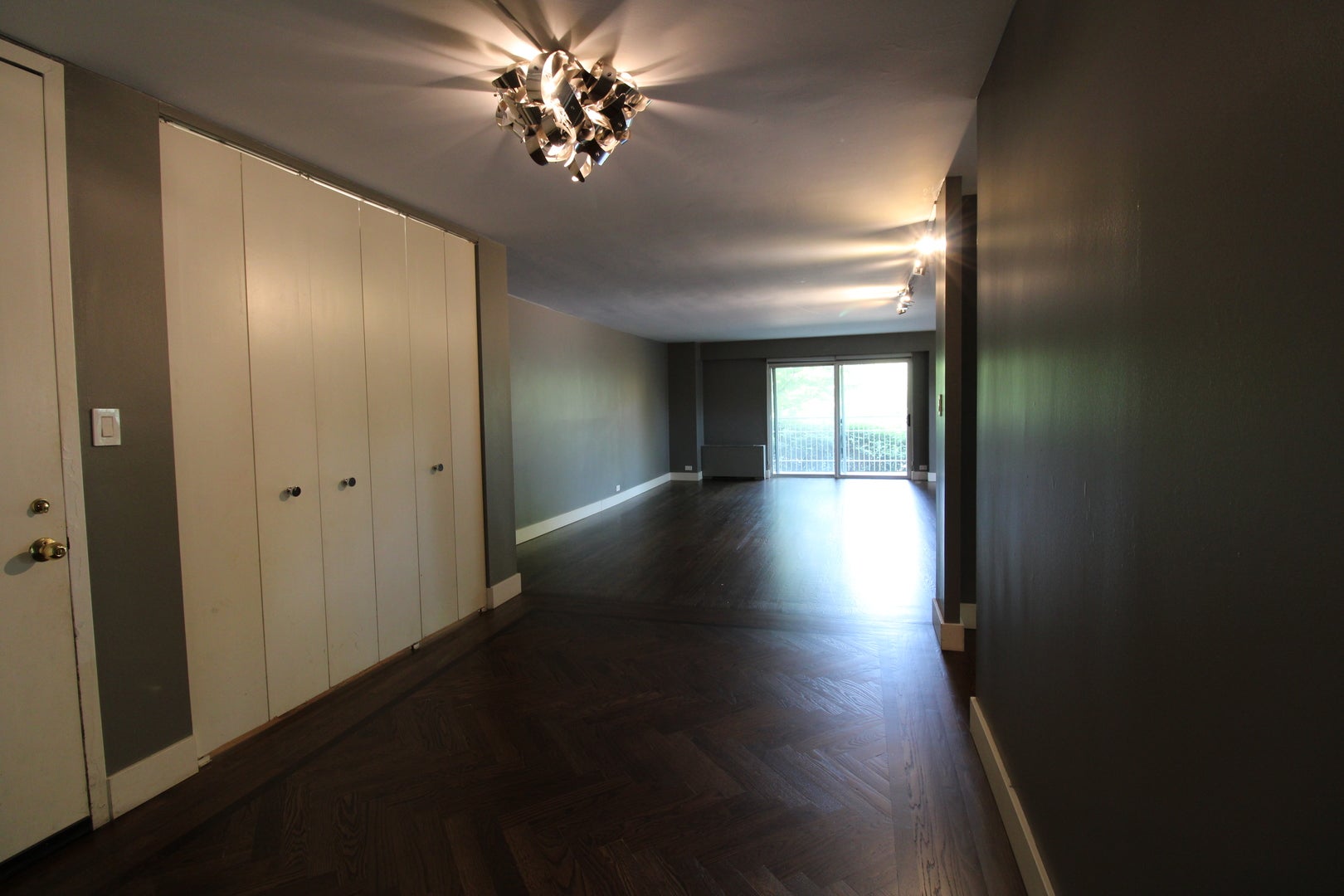 7061 N Kedzie Avenue 116
