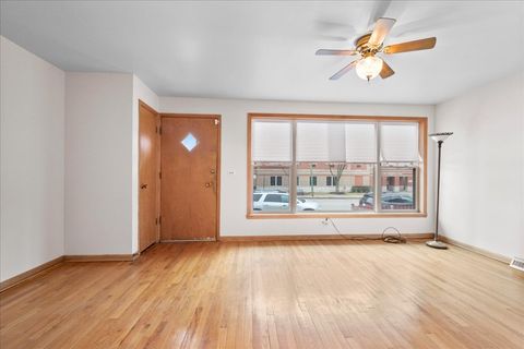 Tiny photo for 5395 N Northwest Highway, Chicago, IL 60630 (MLS # 12582972)