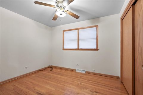 Tiny photo for 5395 N Northwest Highway, Chicago, IL 60630 (MLS # 12582972)