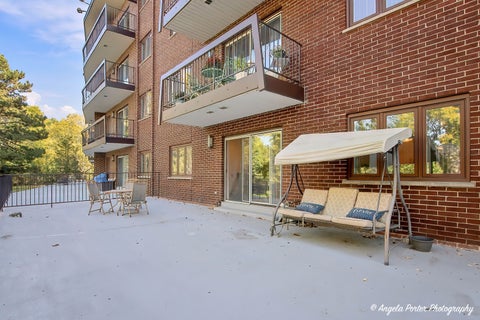 Tiny photo for 400 E Dundee Road #105C, Buffalo Grove, IL 60089 (MLS # 12797930)