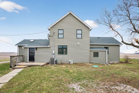 Tiny photo for 17093 Somonauk Road, DeKalb, IL 60115 (MLS # 12598356)