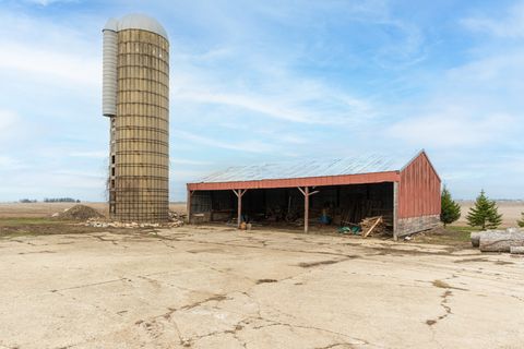 Tiny photo for 17093 Somonauk Road, DeKalb, IL 60115 (MLS # 12598356)