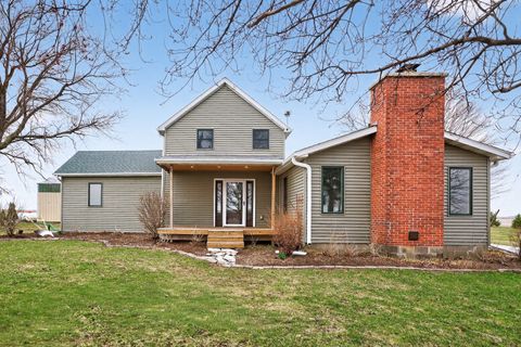 Tiny photo for 17093 Somonauk Road, DeKalb, IL 60115 (MLS # 12598356)