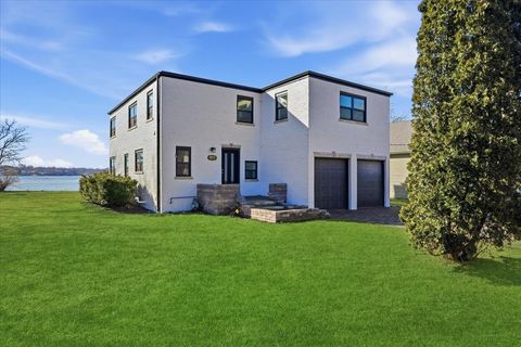 Photo of 297 E Lakeview Avenue, Round Lake Beach, IL 60073 (MLS # 12611803)