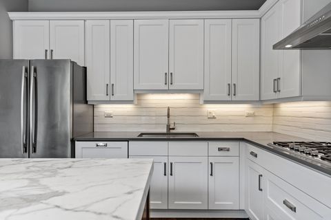 Tiny photo for 1429 S Prairie Avenue, Chicago, IL 60605 (MLS # 12371879)