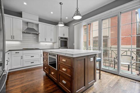 Tiny photo for 1429 S Prairie Avenue, Chicago, IL 60605 (MLS # 12371879)