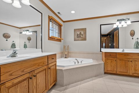 Tiny photo for 13459 Fox Hill Drive, Lemont, IL 60439 (MLS # 12517322)