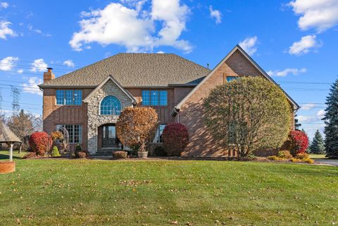 Tiny photo for 13459 Fox Hill Drive, Lemont, IL 60439 (MLS # 12517322)