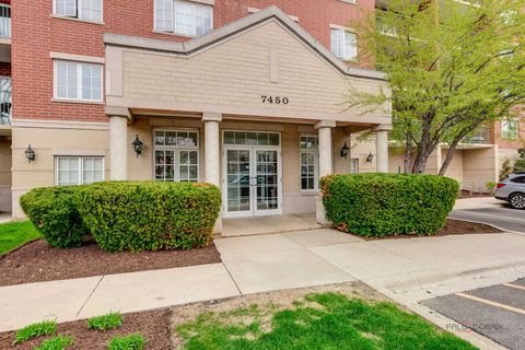 Tiny photo for 7450 Lincoln Avenue #501, Skokie, IL 60076 (MLS # 12621685)