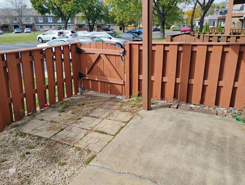 Tiny photo for 4512 Kings Walk Drive #1D, Rolling Meadows, IL 60008 (MLS # 12500904)