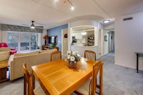 Tiny photo for 710 Creekside Drive #104A, Mount Prospect, IL 60056 (MLS # 12649434)