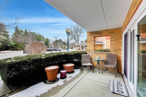 Tiny photo for 710 Creekside Drive #104A, Mount Prospect, IL 60056 (MLS # 12649434)