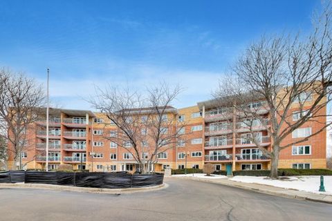 Photo of 710 Creekside Drive #104A, Mount Prospect, IL 60056 (MLS # 12649434)