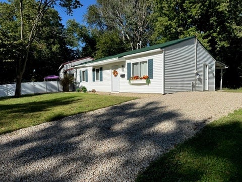 Tiny photo for 110 S Scottswood Drive, Urbana, IL 61802 (MLS # 12665918)