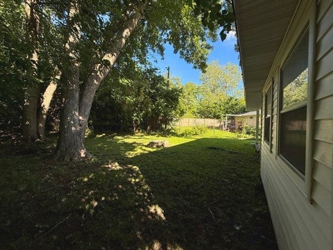 Tiny photo for 110 S Scottswood Drive, Urbana, IL 61802 (MLS # 12665918)
