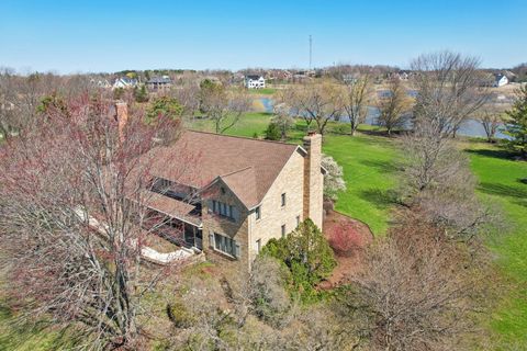 Tiny photo for 54 Gentry Drive, Hawthorn Woods, IL 60047 (MLS # 12601946)