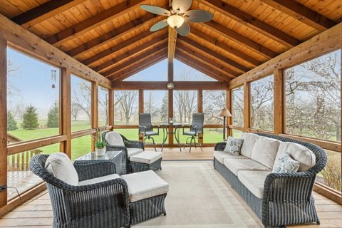 Tiny photo for 54 Gentry Drive, Hawthorn Woods, IL 60047 (MLS # 12601946)