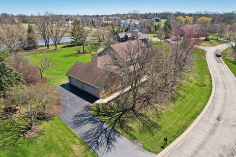 Tiny photo for 54 Gentry Drive, Hawthorn Woods, IL 60047 (MLS # 12601946)