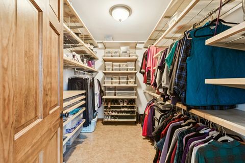 Tiny photo for 54 Gentry Drive, Hawthorn Woods, IL 60047 (MLS # 12601946)