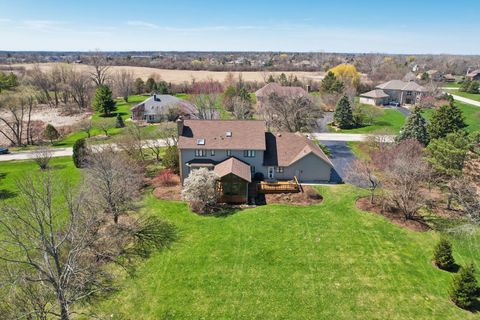 Tiny photo for 54 Gentry Drive, Hawthorn Woods, IL 60047 (MLS # 12601946)