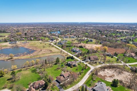 Tiny photo for 54 Gentry Drive, Hawthorn Woods, IL 60047 (MLS # 12601946)