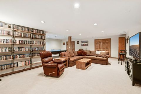 Tiny photo for 54 Gentry Drive, Hawthorn Woods, IL 60047 (MLS # 12601946)