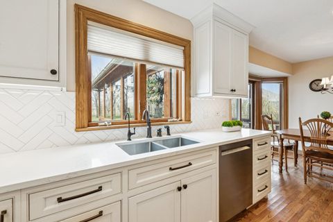 Tiny photo for 54 Gentry Drive, Hawthorn Woods, IL 60047 (MLS # 12601946)