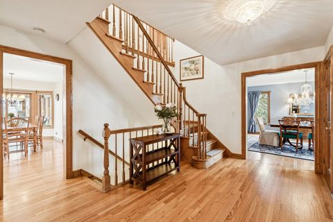 Tiny photo for 54 Gentry Drive, Hawthorn Woods, IL 60047 (MLS # 12601946)