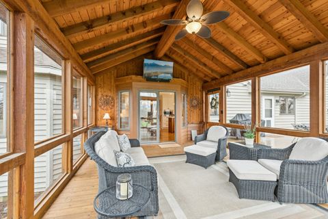 Tiny photo for 54 Gentry Drive, Hawthorn Woods, IL 60047 (MLS # 12601946)