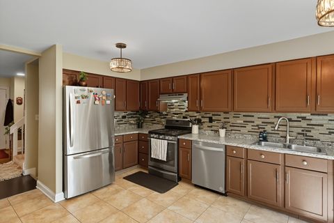 Tiny photo for 321 Forestway Lane, Wheeling, IL 60090 (MLS # 12468425)