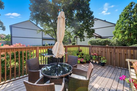 Tiny photo for 321 Forestway Lane, Wheeling, IL 60090 (MLS # 12468425)