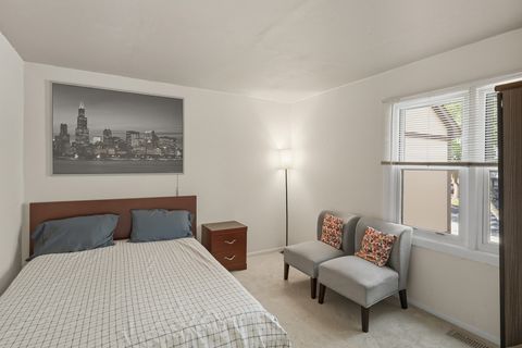 Tiny photo for 321 Forestway Lane, Wheeling, IL 60090 (MLS # 12468425)