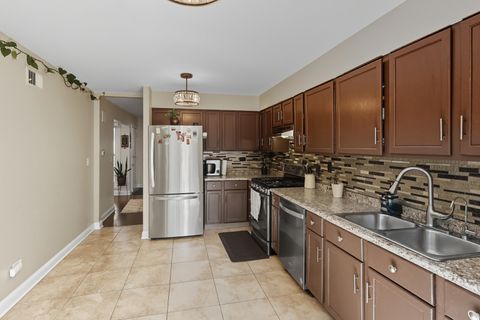 Tiny photo for 321 Forestway Lane, Wheeling, IL 60090 (MLS # 12468425)