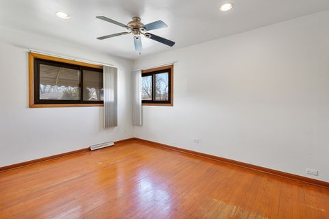 Tiny photo for 125 MILDRED Lane, Chicago Heights, IL 60411 (MLS # 12568694)