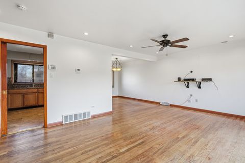 Tiny photo for 125 MILDRED Lane, Chicago Heights, IL 60411 (MLS # 12568694)