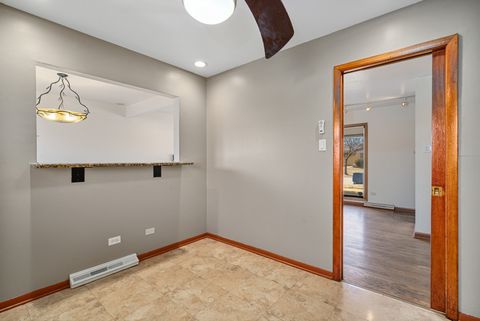 Tiny photo for 125 MILDRED Lane, Chicago Heights, IL 60411 (MLS # 12568694)