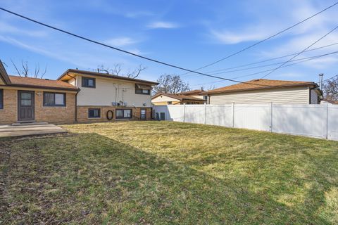 Tiny photo for 125 MILDRED Lane, Chicago Heights, IL 60411 (MLS # 12568694)