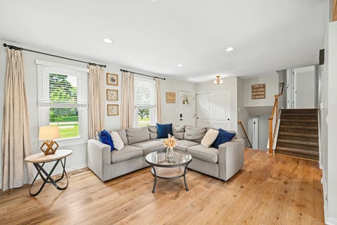 Tiny photo for 1967 NOTTINGHAM Lane, Wheaton, IL 60189 (MLS # 12673609)